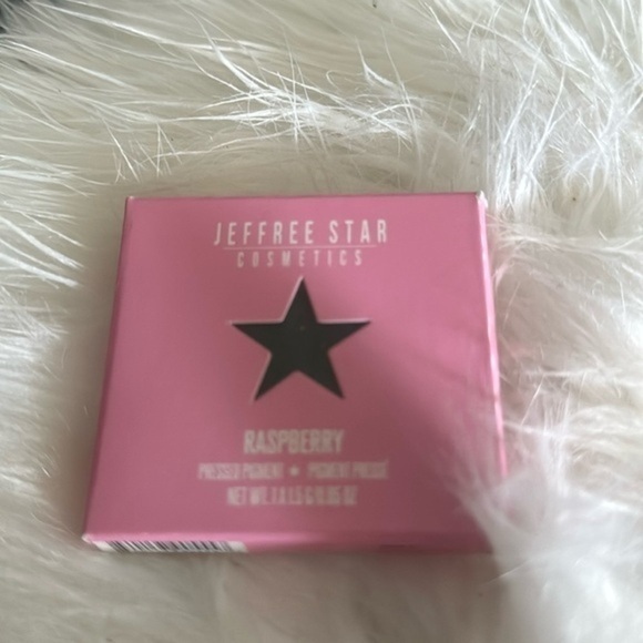 Jeffree Star Other - Jeffree Star Eyeshadow- Raspberry- Single- Pressed Pigment